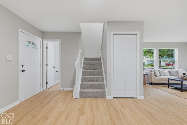 9220 Allegro Drive, Indianapolis, IN 46231