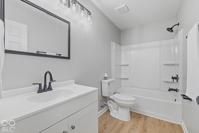 9220 Allegro Drive, Indianapolis, IN 46231