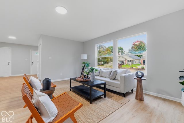 9220 Allegro Drive, Indianapolis, IN 46231