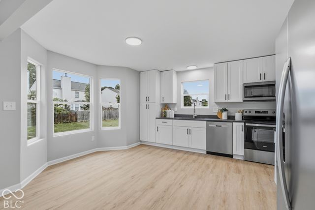 9220 Allegro Drive, Indianapolis, IN 46231