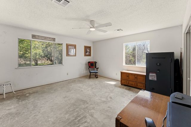 3394 Junction Hwy, Ingram, TX 78025