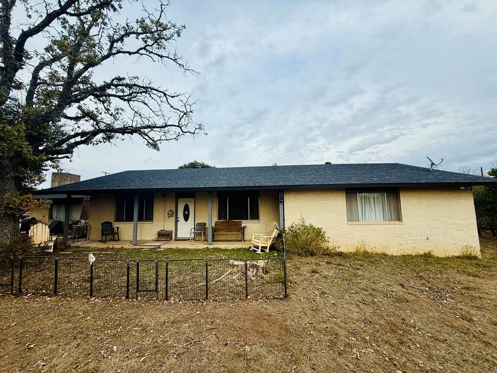 3394 Junction Hwy, Ingram, TX 78025