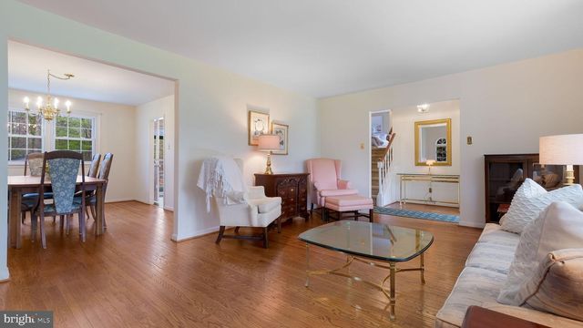 138 WOODLAND DR, Montgomeryville, PA 18936
