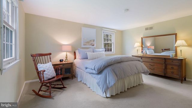 138 WOODLAND DR, Montgomeryville, PA 18936