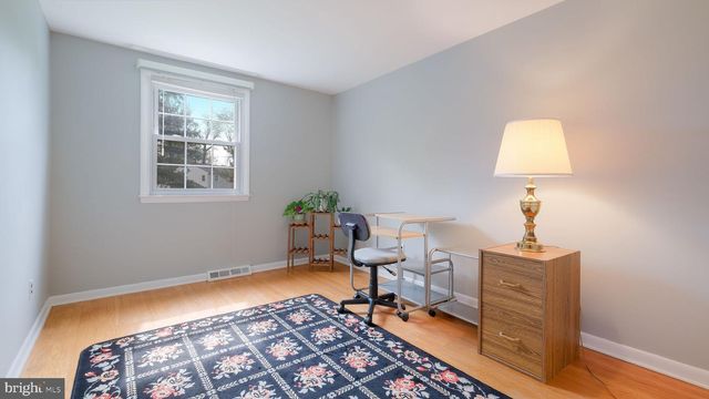 138 WOODLAND DR, Montgomeryville, PA 18936