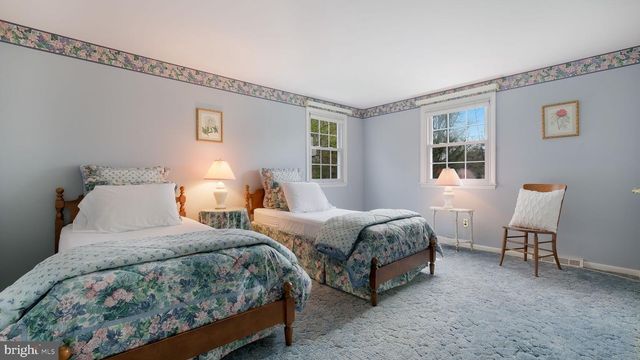 138 WOODLAND DR, Montgomeryville, PA 18936