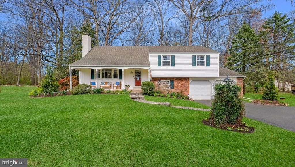 138 WOODLAND DR, Montgomeryville, PA 18936