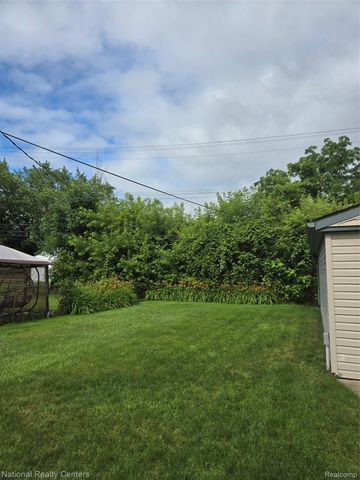 25279 Cole Street, Roseville, MI 48066