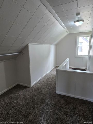 25279 Cole Street, Roseville, MI 48066