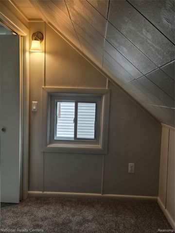 25279 Cole Street, Roseville, MI 48066