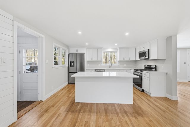 76 Beaver Brook Road, Westford, MA 01886