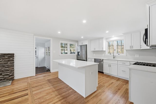 76 Beaver Brook Road, Westford, MA 01886