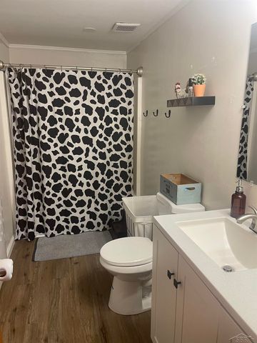 3813 Waldo Avenue, Midland, MI 48640