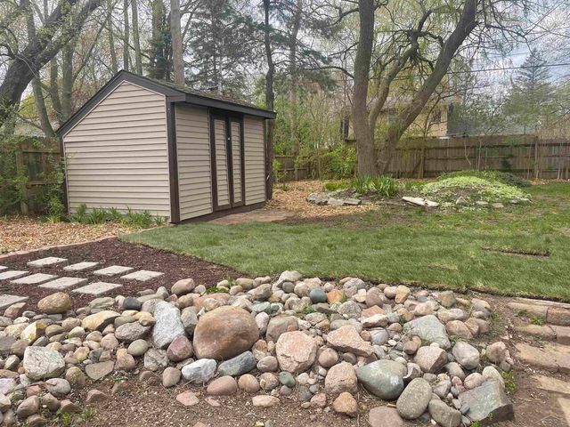 3813 Waldo Avenue, Midland, MI 48640