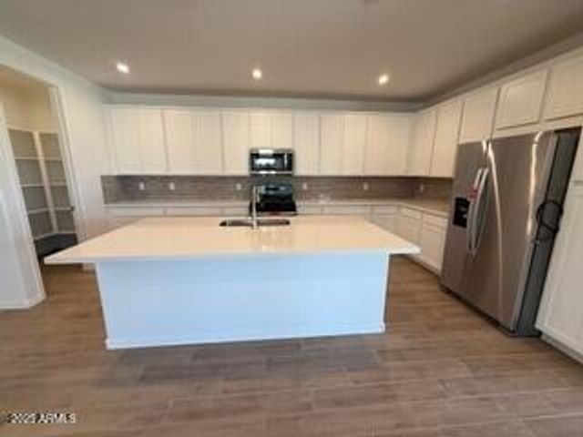 19014 W STELLA Avenue, Waddell, AZ 85355