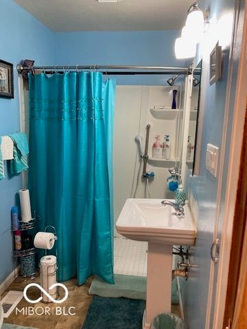 6461 Michigan Road, Indianapolis, IN 46268