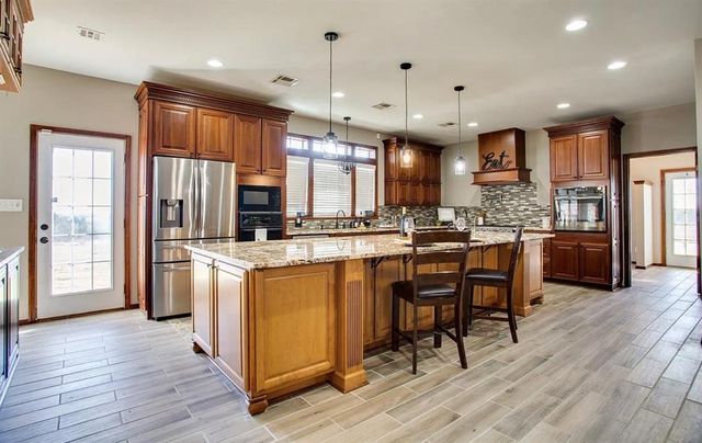 9217 N Van Buren Street, Enid, OK 73703