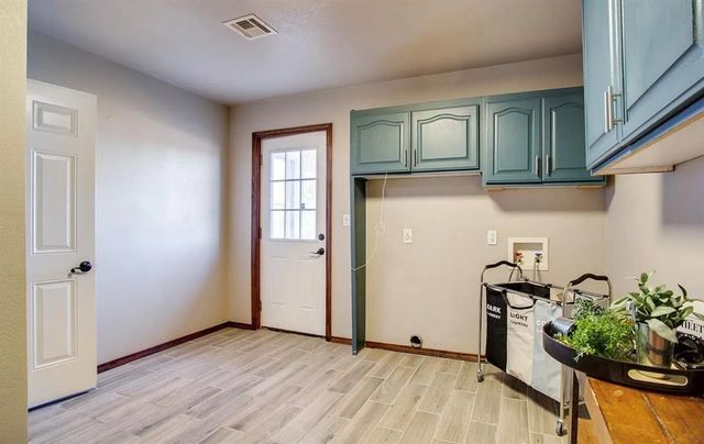 9217 N Van Buren Street, Enid, OK 73703