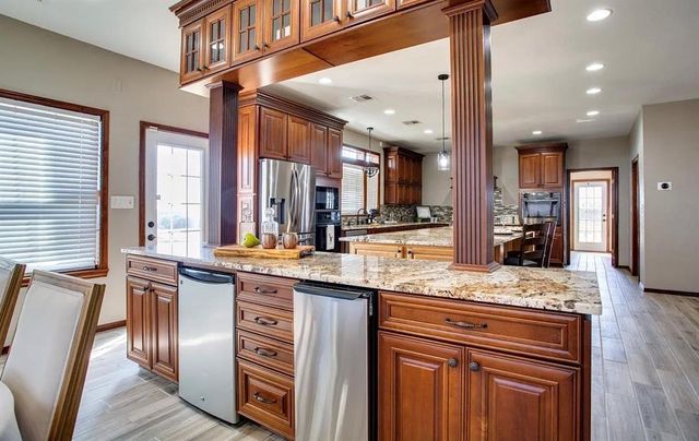 9217 N Van Buren Street, Enid, OK 73703