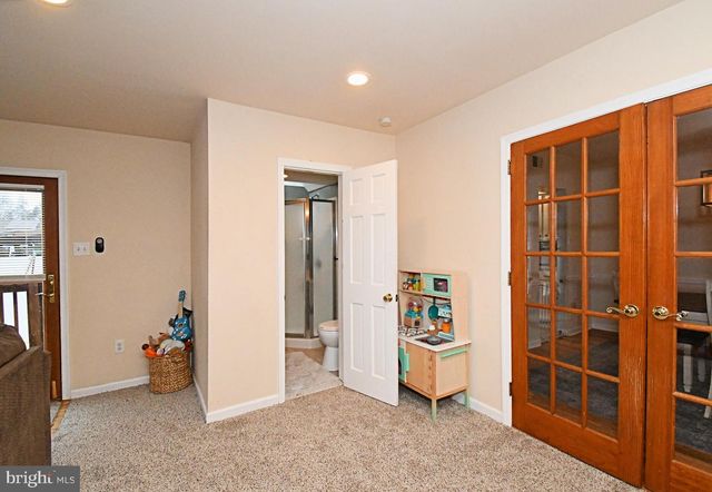 2835 BOWMAN AVE, Bensalem, PA 19020