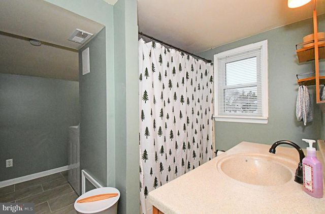 2835 BOWMAN AVE, Bensalem, PA 19020