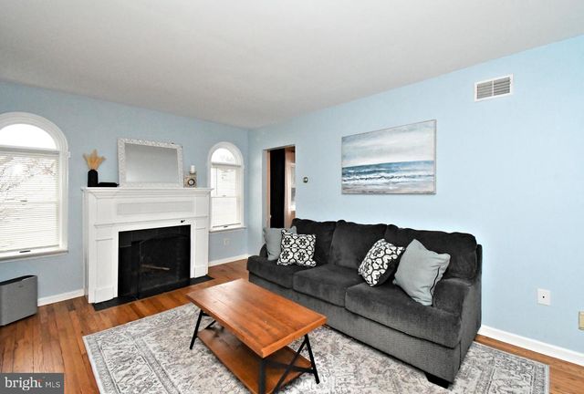 2835 BOWMAN AVE, Bensalem, PA 19020