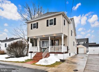 2835 BOWMAN AVE, Bensalem, PA 19020