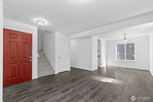 2707 S 268th Place, Kent, WA 98032