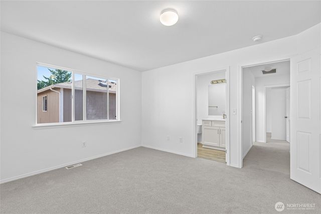 2707 S 268th Place, Kent, WA 98032