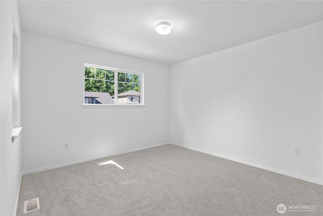 2707 S 268th Place, Kent, WA 98032