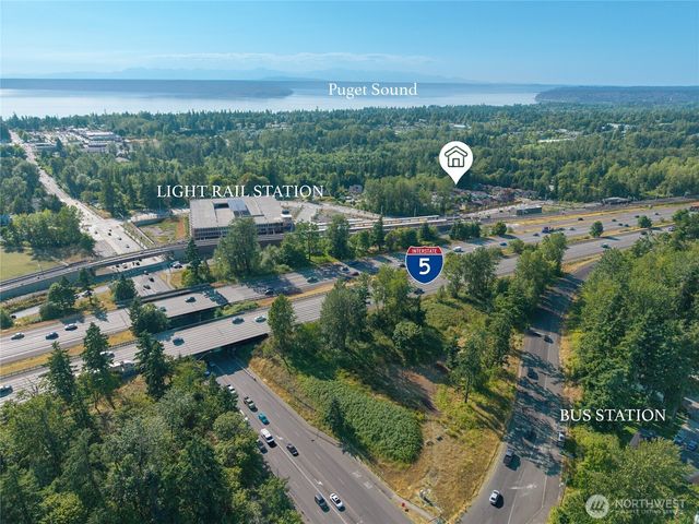 2707 S 268th Place, Kent, WA 98032