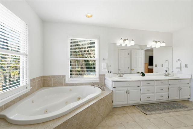 87 Marsh Oak Drive, Brunswick, GA 31525