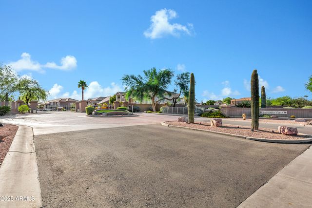 7555 E LAUREL Street, Mesa, AZ 85207