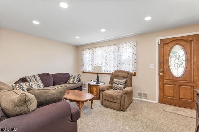 1112 Winans Ave, Linden City, NJ 07036