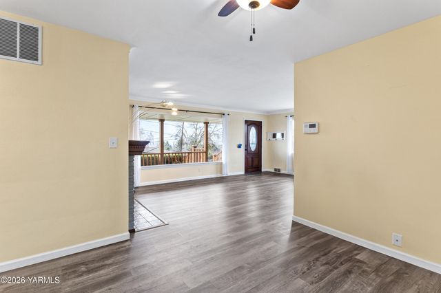 6601 W Lincoln Ave, Yakima, WA 98908