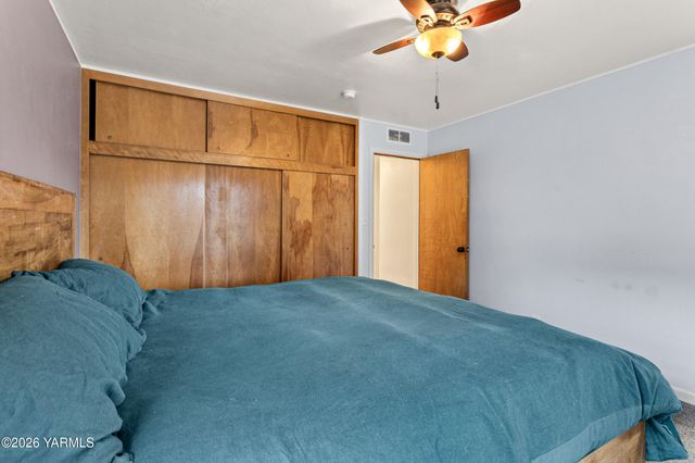 6601 W Lincoln Ave, Yakima, WA 98908