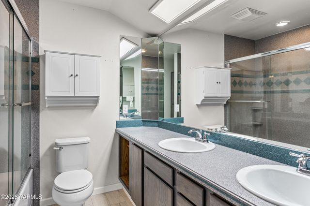 6601 W Lincoln Ave, Yakima, WA 98908