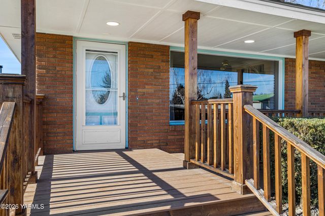 6601 W Lincoln Ave, Yakima, WA 98908