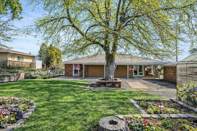 6601 W Lincoln Ave, Yakima, WA 98908