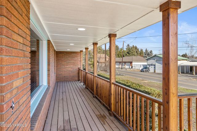 6601 W Lincoln Ave, Yakima, WA 98908