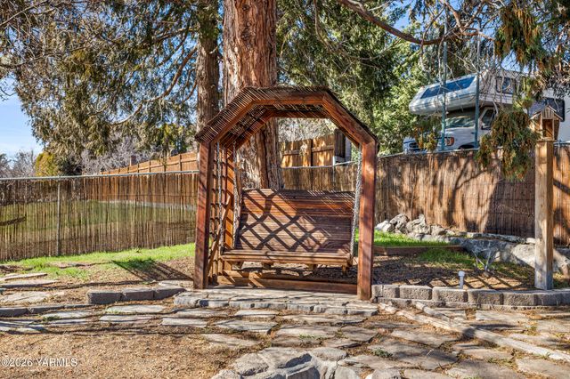 6601 W Lincoln Ave, Yakima, WA 98908