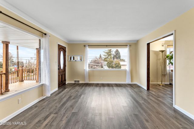 6601 W Lincoln Ave, Yakima, WA 98908