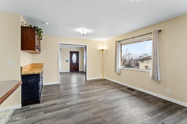 6601 W Lincoln Ave, Yakima, WA 98908