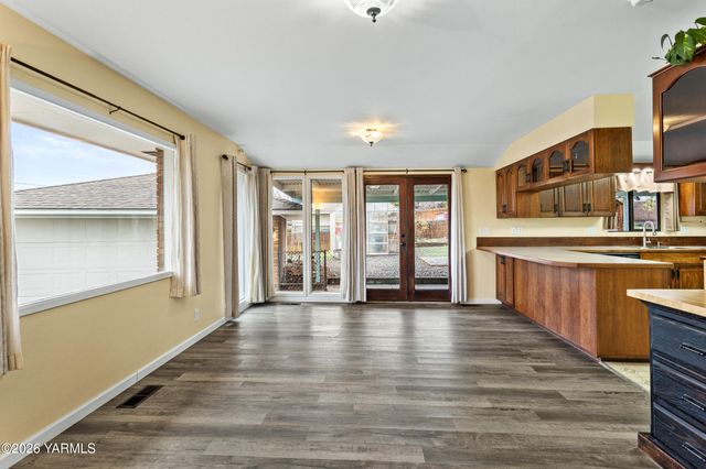 6601 W Lincoln Ave, Yakima, WA 98908