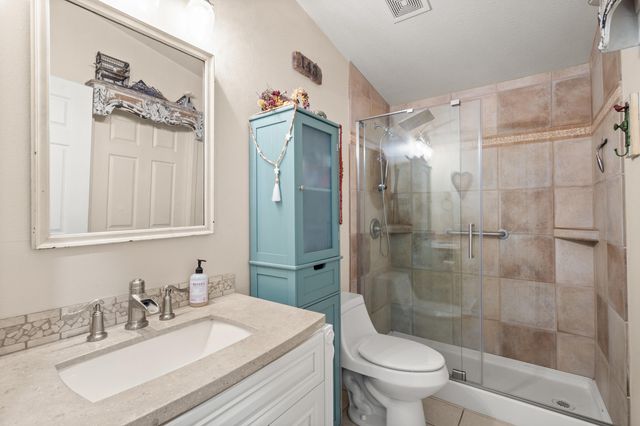 3134 W Evans Creek Road, Rogue River, OR 97537