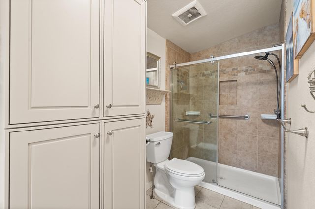 3134 W Evans Creek Road, Rogue River, OR 97537