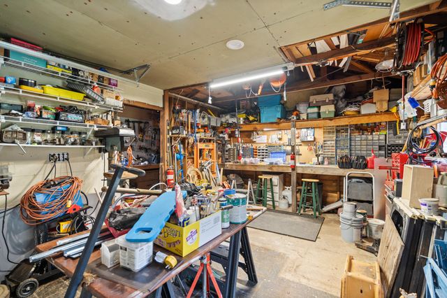 3134 W Evans Creek Road, Rogue River, OR 97537