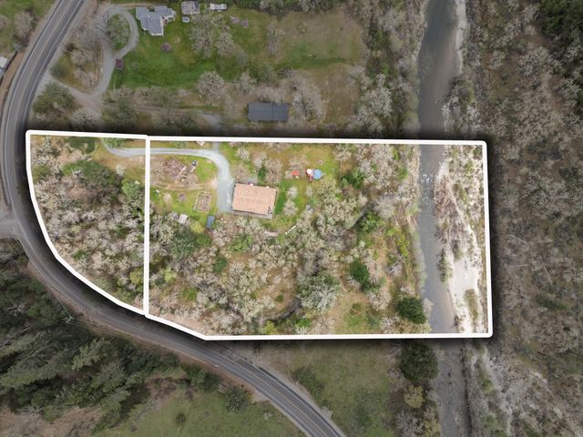 3134 W Evans Creek Road, Rogue River, OR 97537