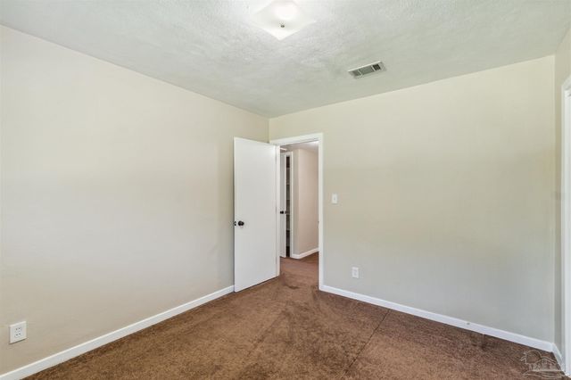 14 Nottingham Way, Pensacola, FL 32506