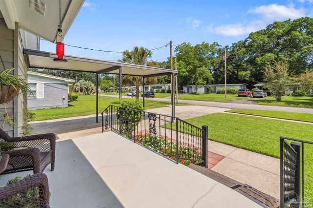 14 Nottingham Way, Pensacola, FL 32506
